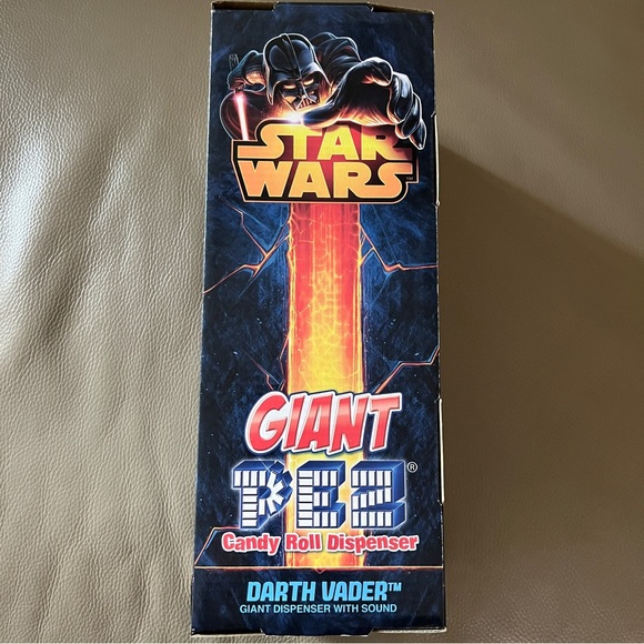 2014 GIANT 12” PEZ DARTH VADER STAR WARS WITH SOUND Candy Roll Dispenser #001803 - Picture 10 of 16